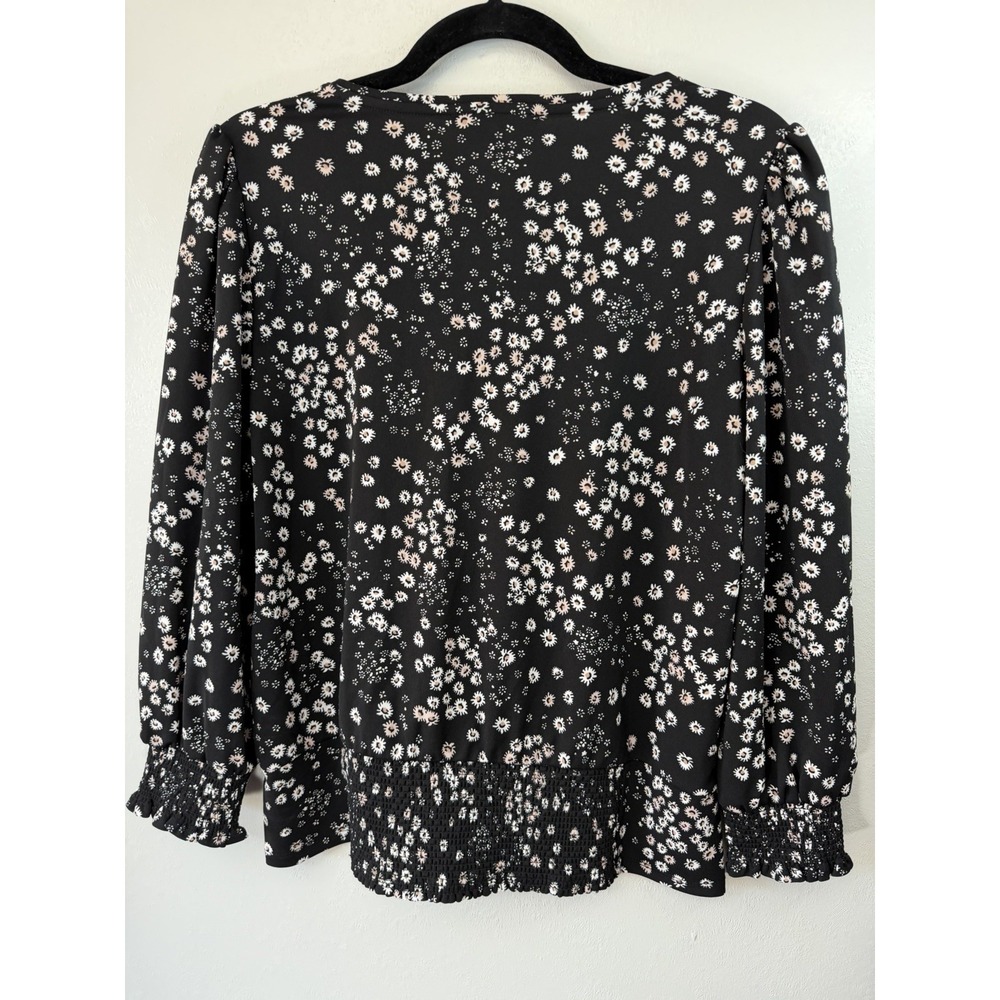 Karl Lagerfield Pullover Top W V Neck And Covered Buttons No Size Tag See Pics - Picture 4 of 12